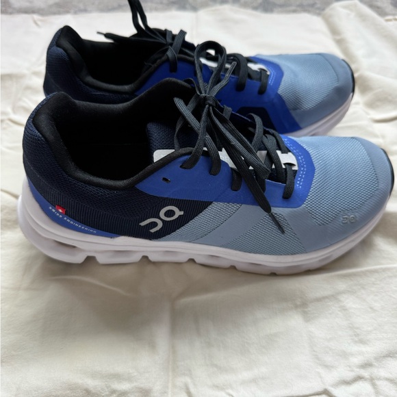 On Running Shoes - On Cloud Cloudrunner Women’s